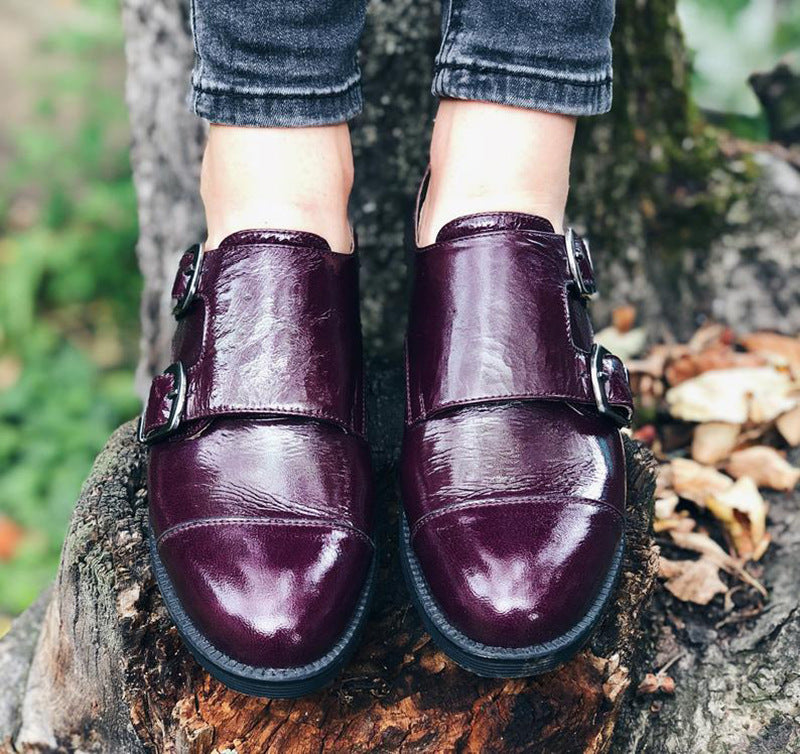Klassische Orthopädische Schuhe mit zeitlosem Stil