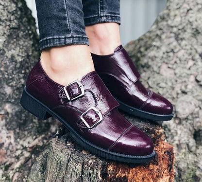 Klassische Orthopädische Schuhe mit zeitlosem Stil