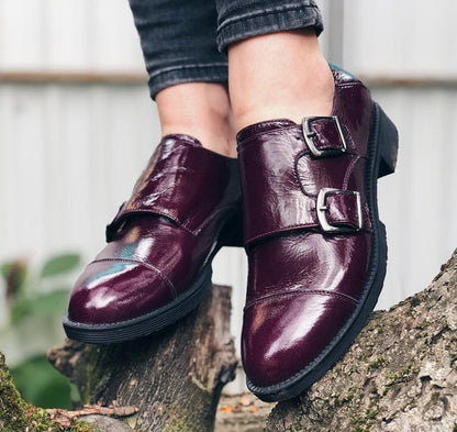 Klassische Orthopädische Schuhe mit zeitlosem Stil