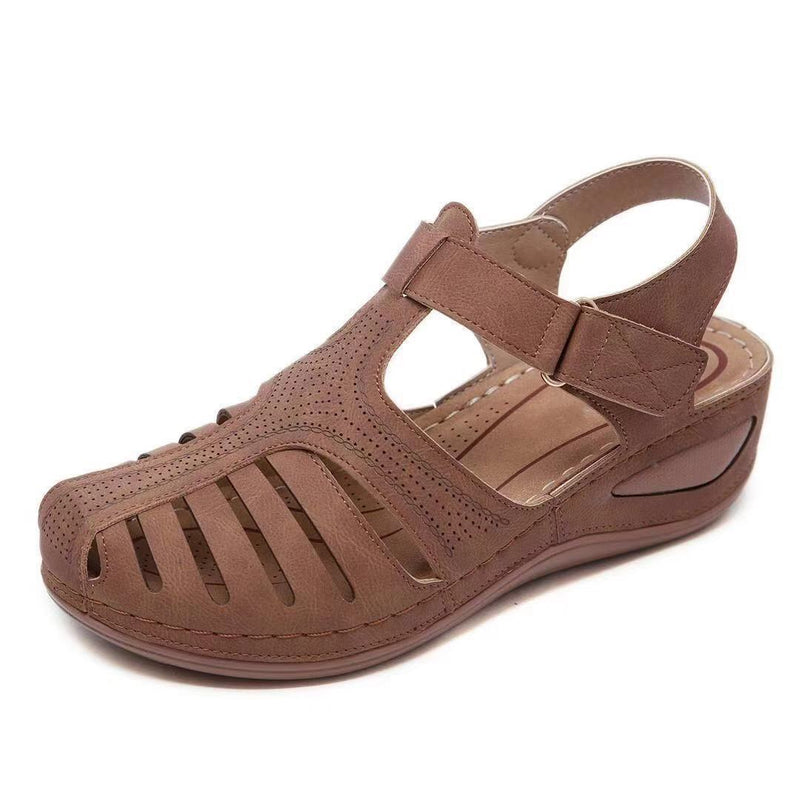 Klassische Orthopädische Sandalen mit zeitlosem Stil