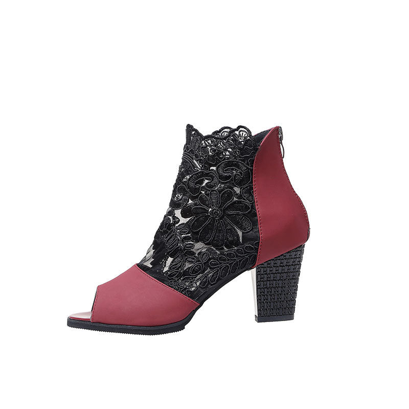 Anmutige Orthopädische Sandalen für modernen Look
