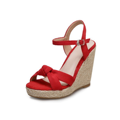 Klassische Orthopädische Sandalen mit zeitlosem Stil