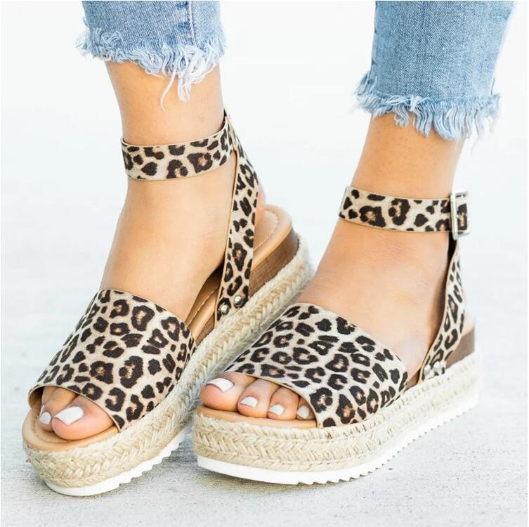 Vintage inspirierte Orthopädische Sandalen