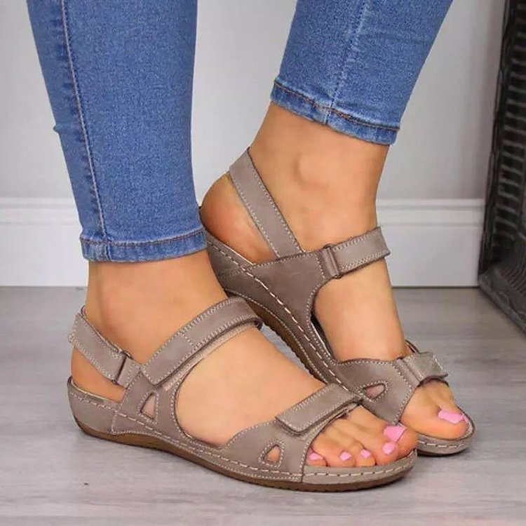 Klassische Orthopädische Sandalen mit zeitlosem Stil