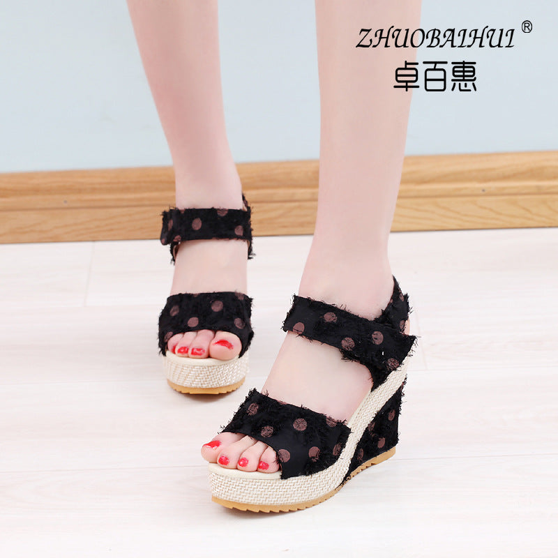 Klassische Orthopädische Sandalen mit zeitlosem Stil