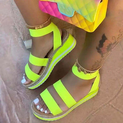 Anmutige Orthopädische Sandalen für modernen Look