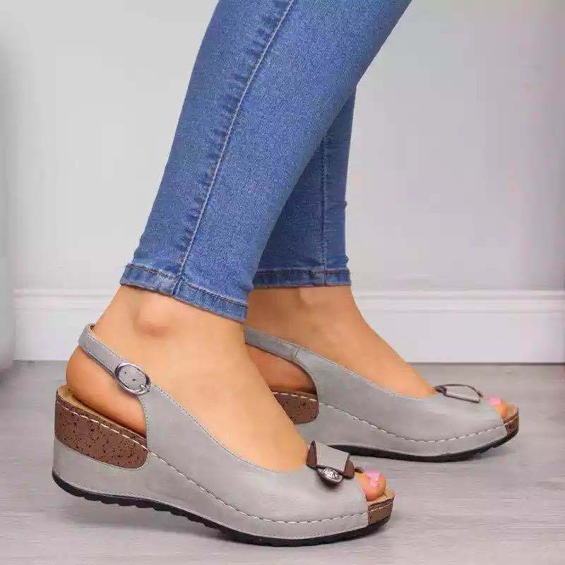 Wunderschön gefertigte Orthopädische Sandalen