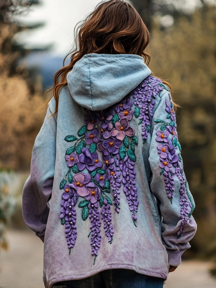 Klassisch gestaltete Strickjacke