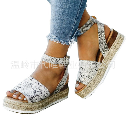 Anmutige Orthopädische Sandalen für modernen Look
