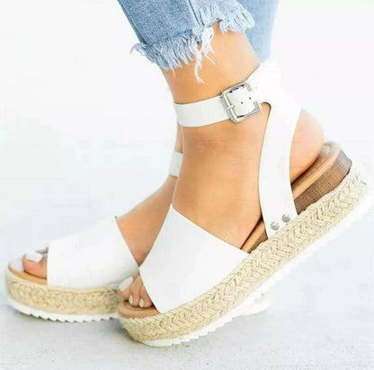 Wunderschön gefertigte Orthopädische Sandalen