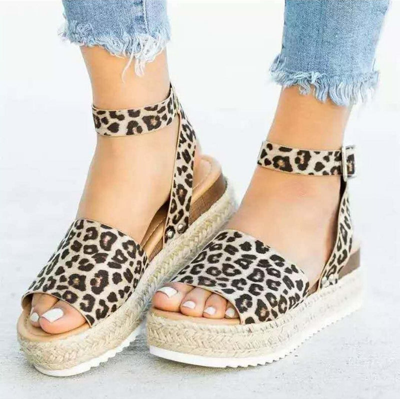 Wunderschön gefertigte Orthopädische Sandalen