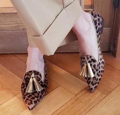 Anmutige Orthopädische Sandalen für modernen Look