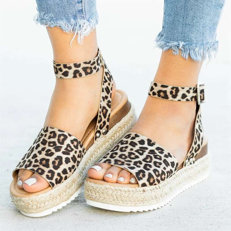 Stilvolle Orthopädische Sandalen für jeden Anlass