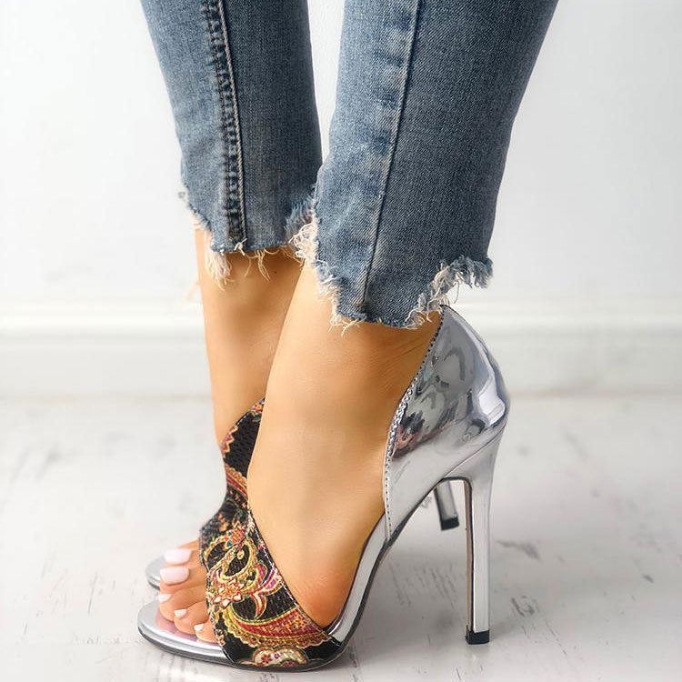 Klassische Orthopädische Sandalen mit zeitlosem Stil
