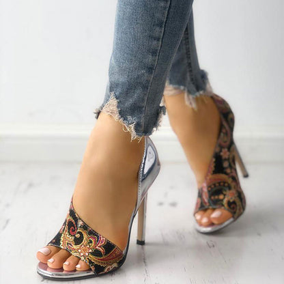 Klassische Orthopädische Sandalen mit zeitlosem Stil