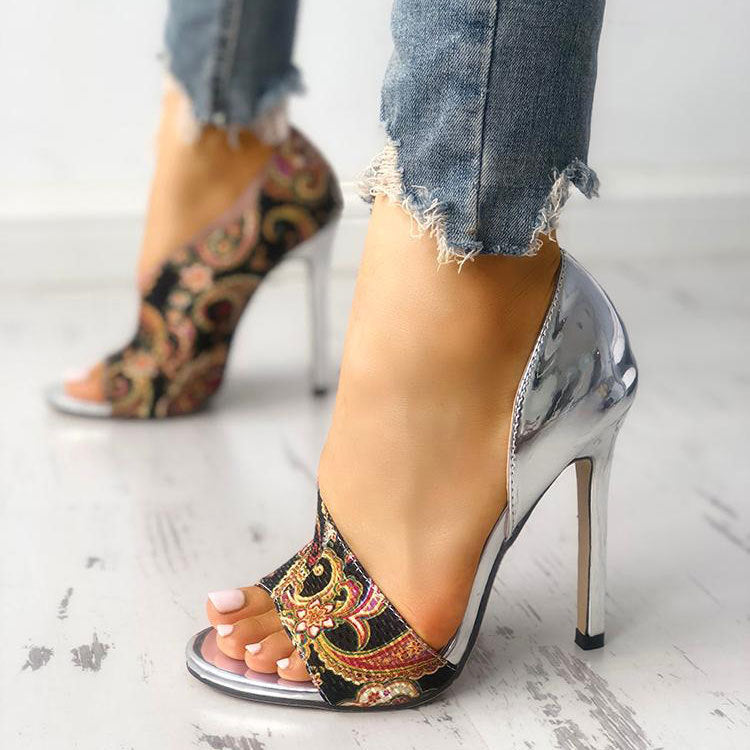 Klassische Orthopädische Sandalen mit zeitlosem Stil
