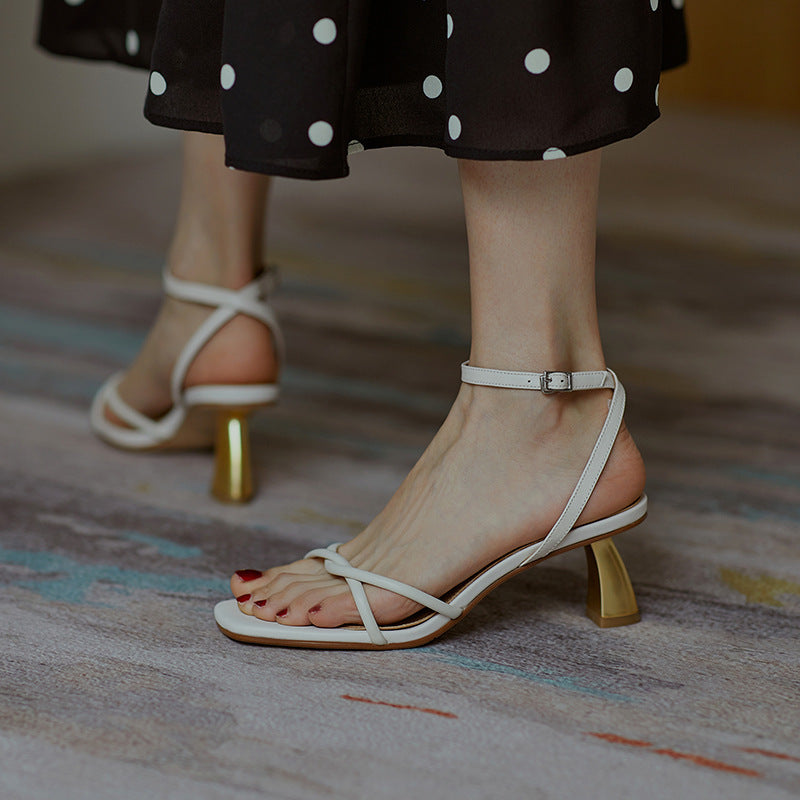 Schicke Orthopädische Sandalen mit einzigartigem Design