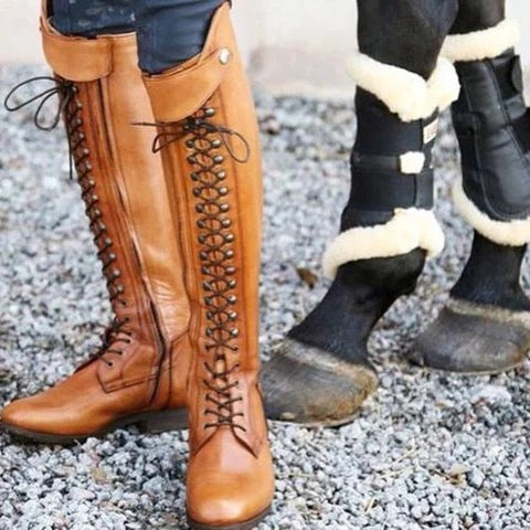 Schicke Orthopädische Stiefel mit einzigartigem Design