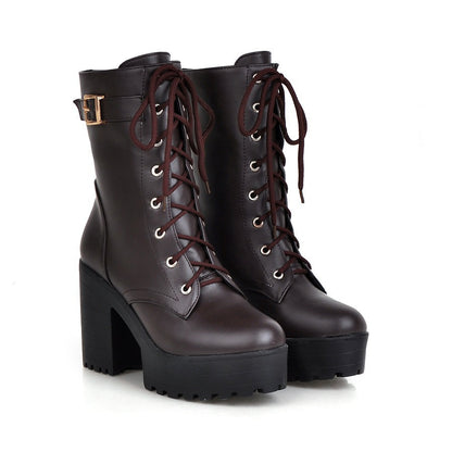 Schicke Orthopädische Stiefel mit einzigartigem Design