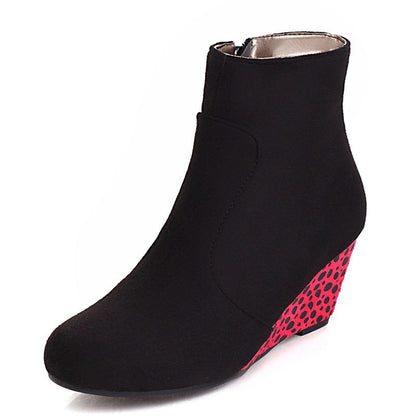 Schicke Orthopädische Stiefel mit einzigartigem Design