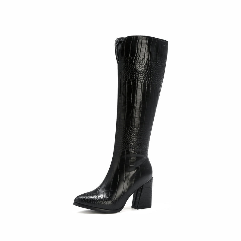 Anmutige Orthopädische Stiefel für modernen Look