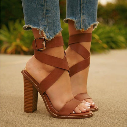 Schicke Orthopädische Sandalen mit einzigartigem Design