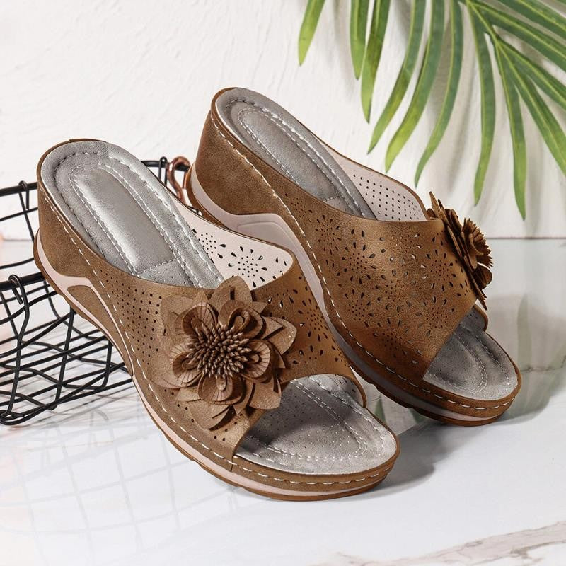 Anmutige Orthopädische Sandalen für modernen Look