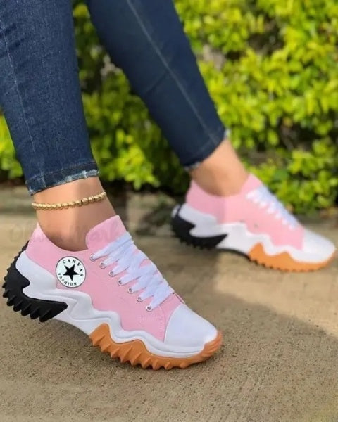 MW | Muffin Schnürsneaker mit Ösen und kontrastierenden Einsätzen
