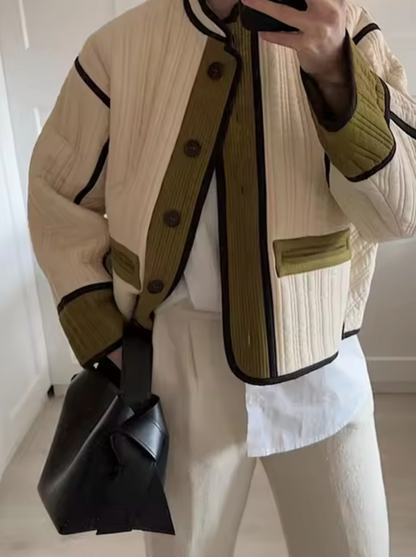 Anmutig gestaltete Jacke
