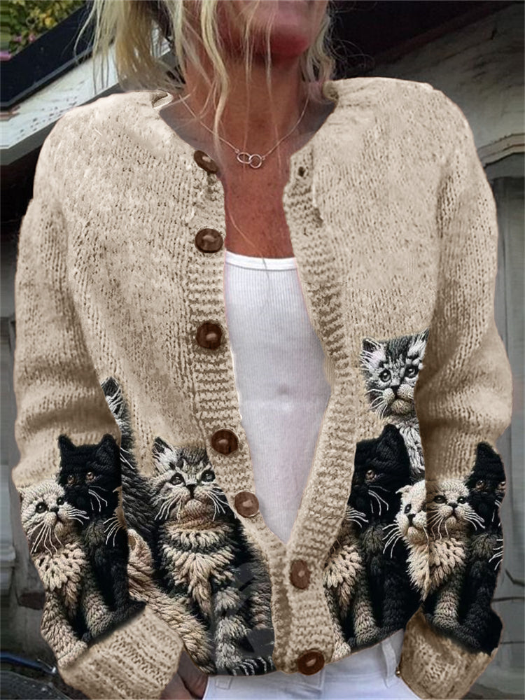 Klassisch gestaltete Strickjacke