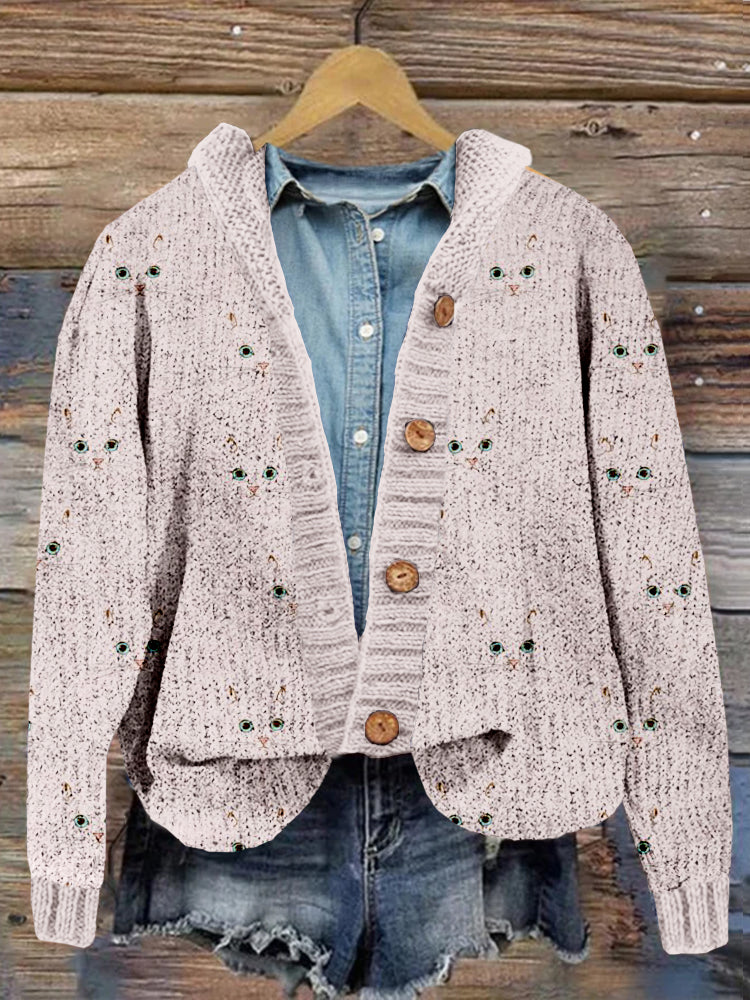 Durchdacht gestaltete Strickjacke