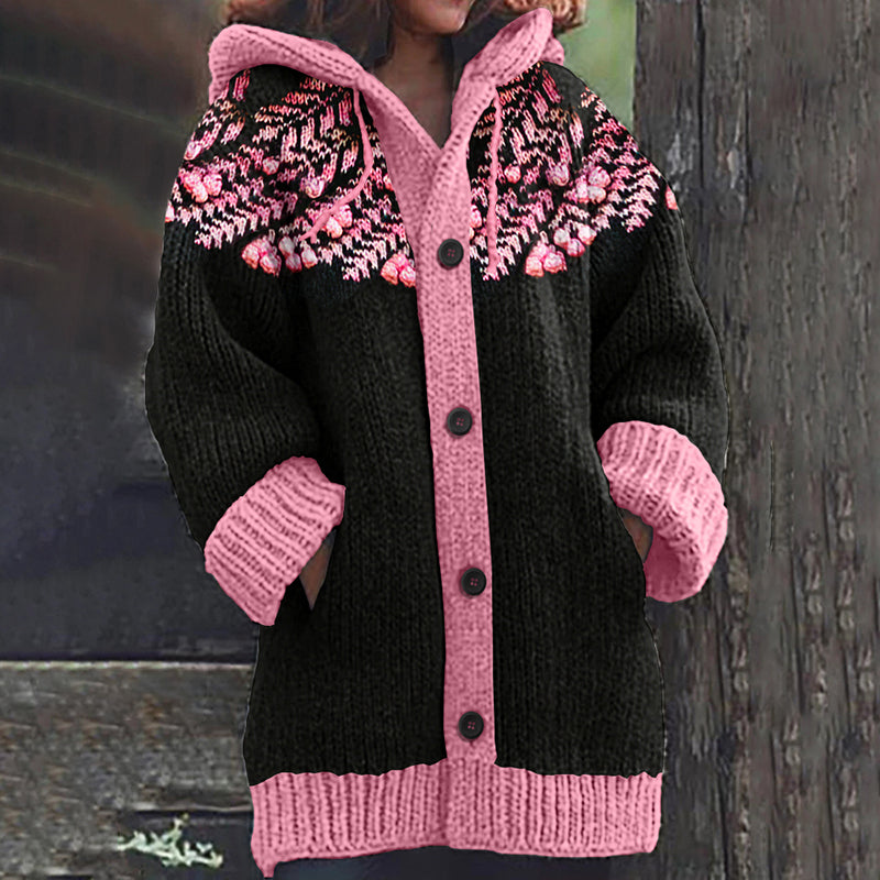 Wunderschön gefertigte Strickjacke