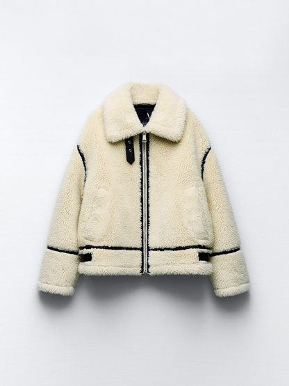 Anmutig gestaltete Jacke
