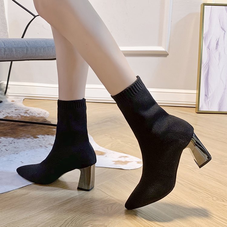 Klassische Orthopädische Stiefel mit zeitlosem Stil
