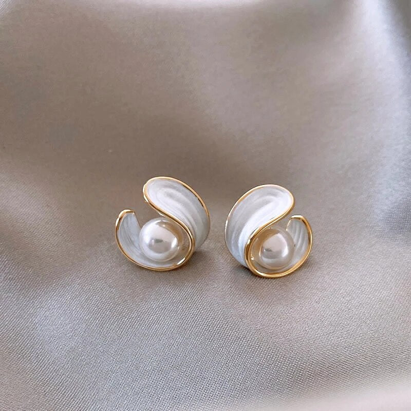 Klassische Gold Ohrring mit zeitloser Eleganz