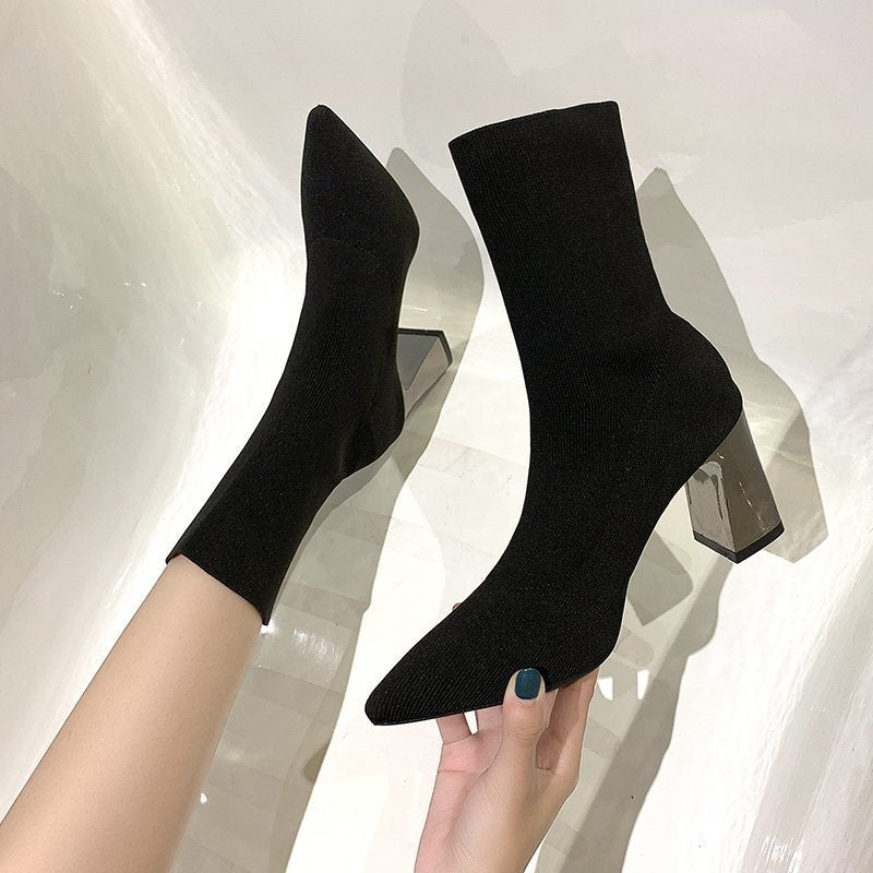 Schicke Orthopädische Stiefel mit einzigartigem Design