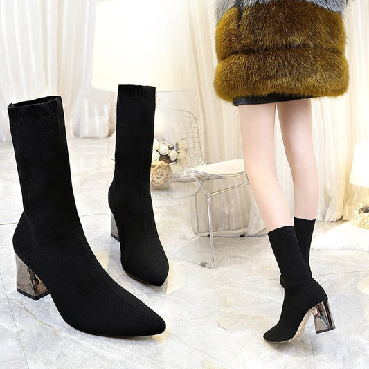 Schicke Orthopädische Stiefel mit einzigartigem Design