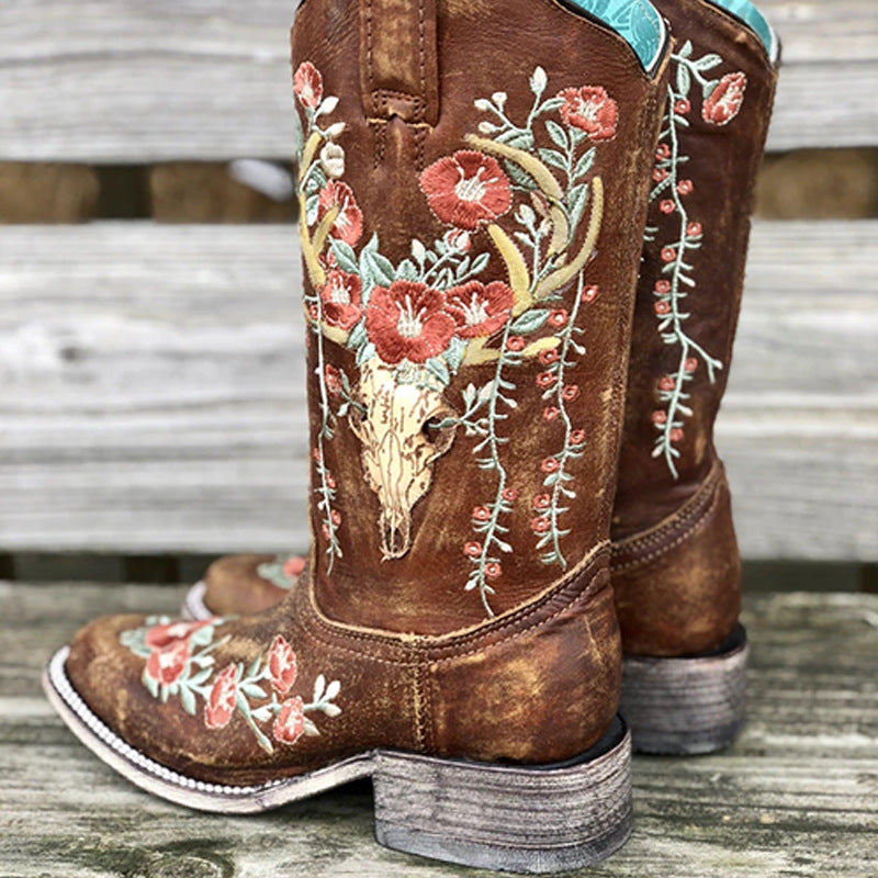 Anmutige Orthopädische Stiefel für modernen Look