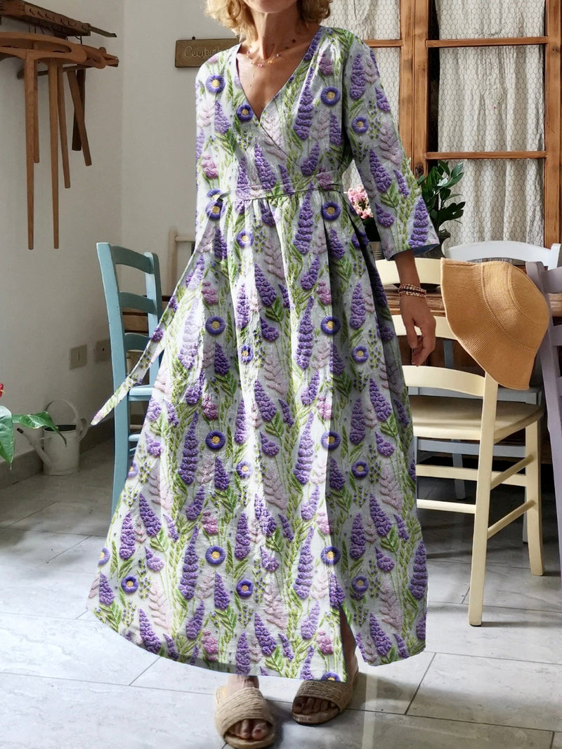 Klassisch gestaltete Kleid