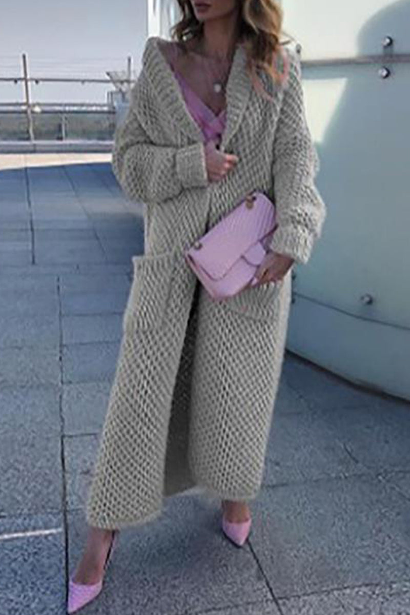 Klassisch designte Strickjacke