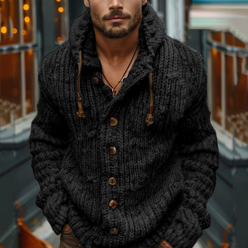 Wunderschön gefertigte Strickjacke