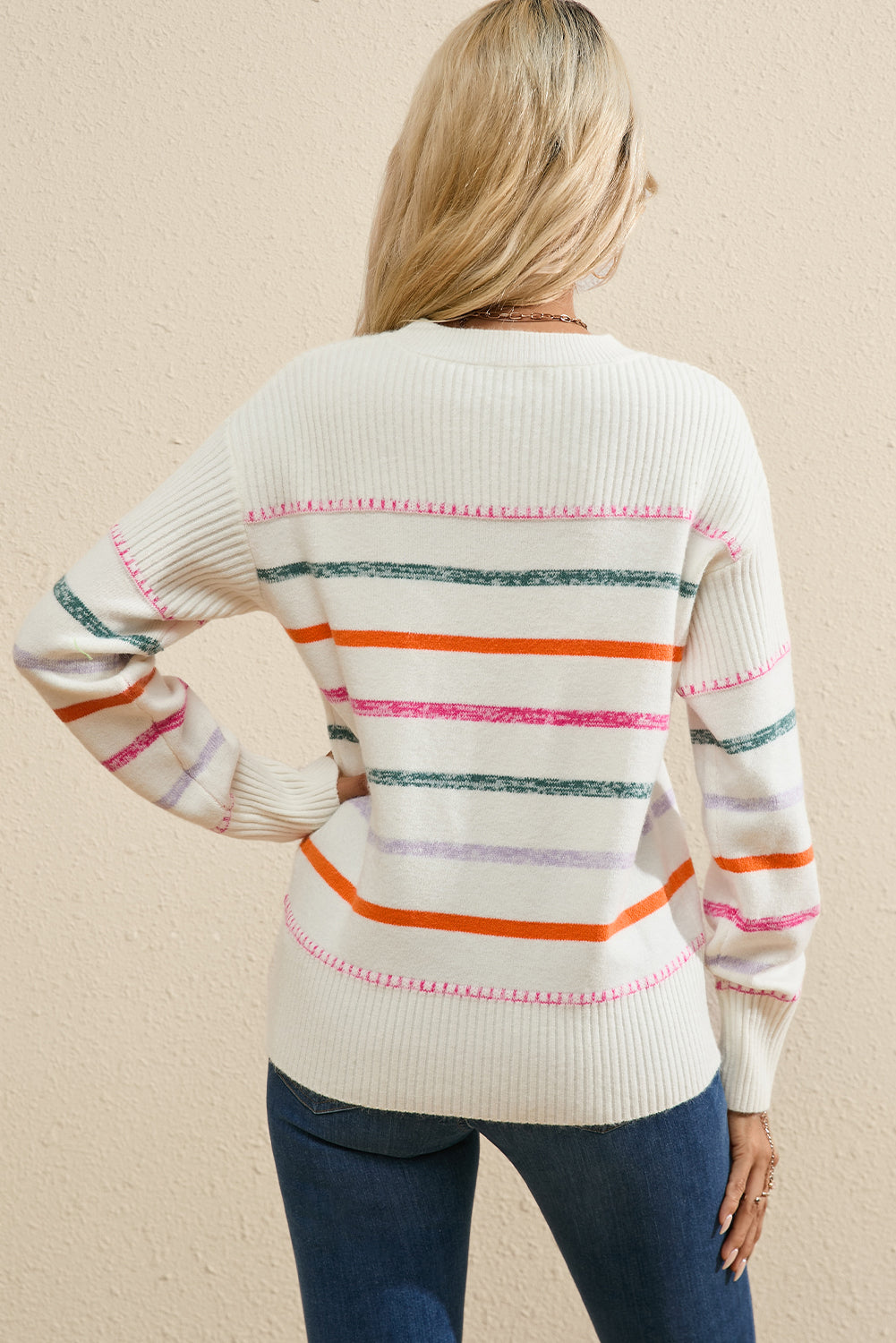 Anmutig gestaltete Pullover