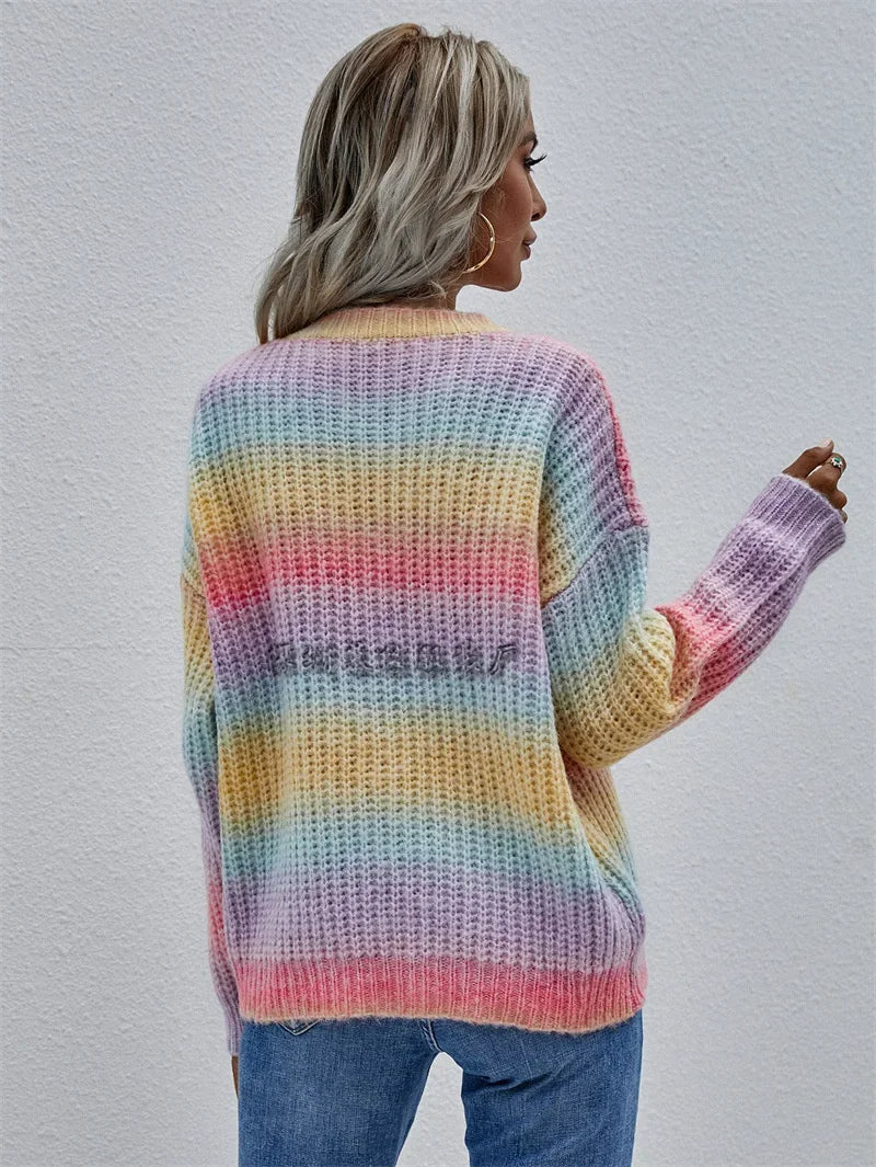 Anmutig gestaltete Pullover