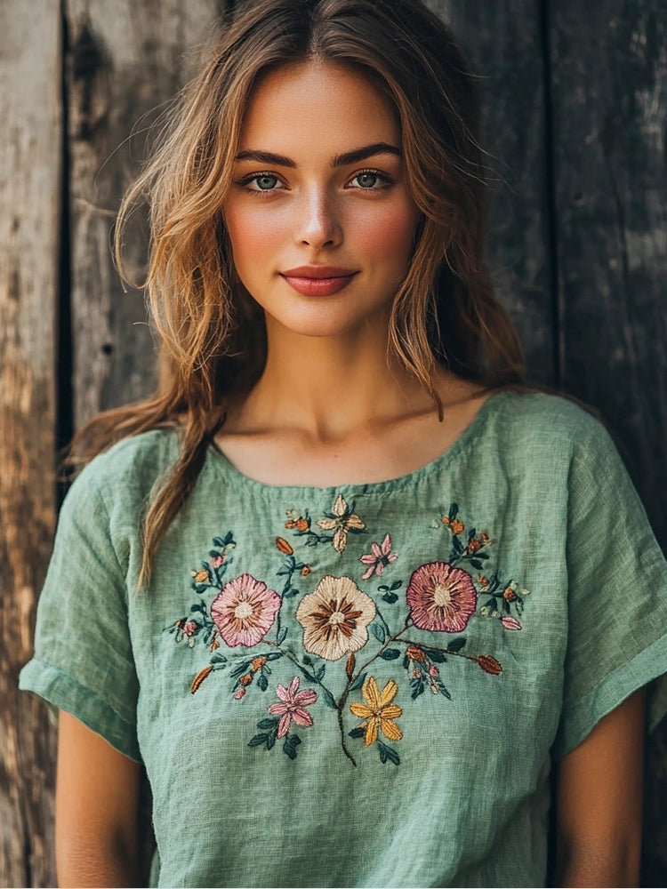 Durchdacht gestaltete T-Shirt