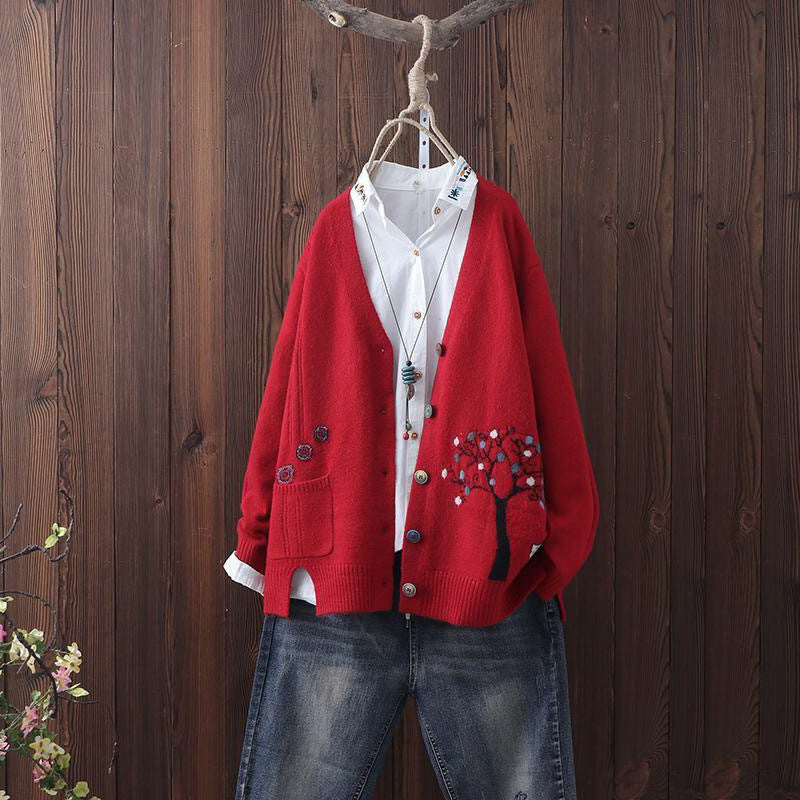 Wunderschön gefertigte Strickjacke