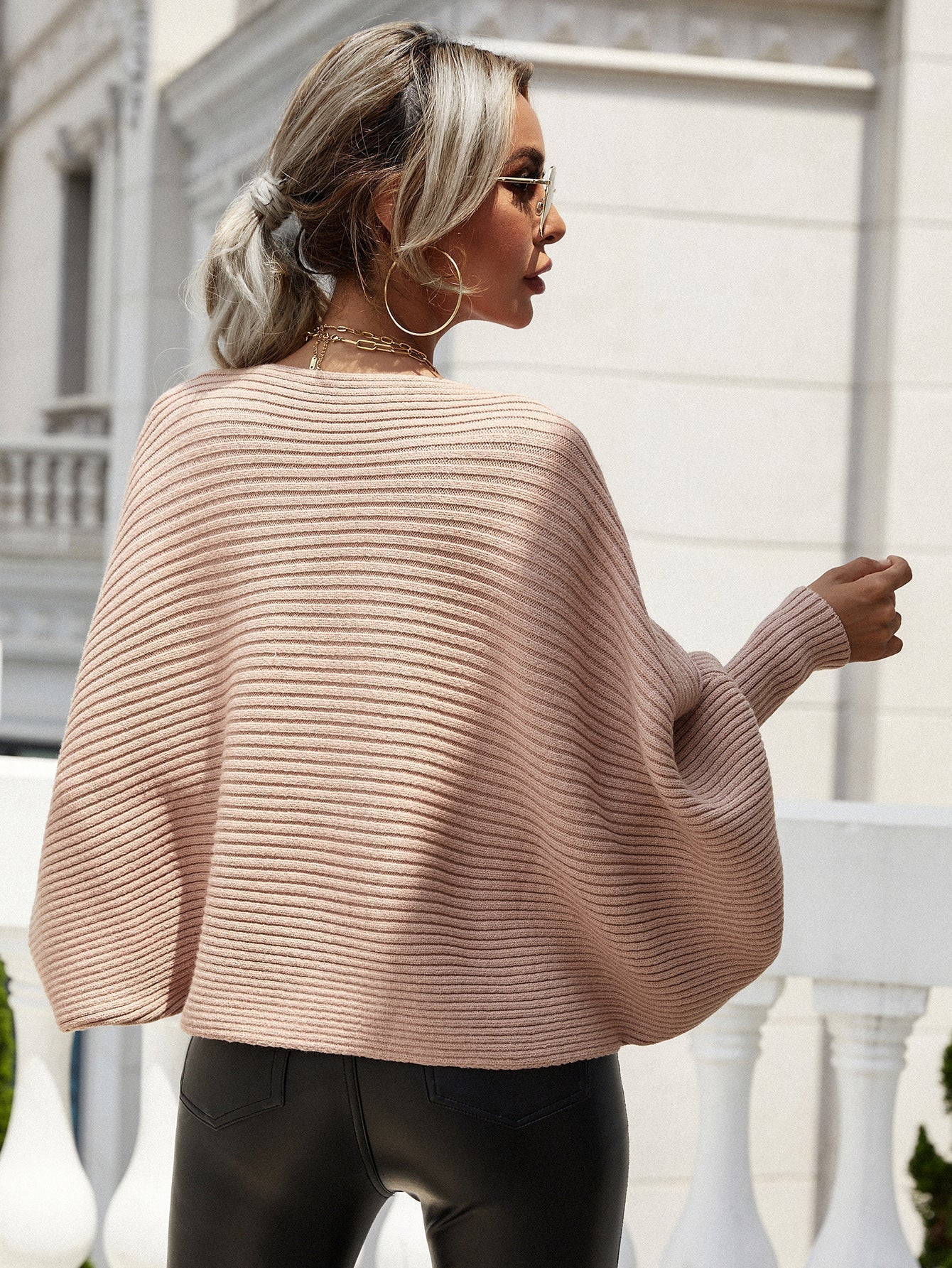 Klassisch gestaltete Pullover