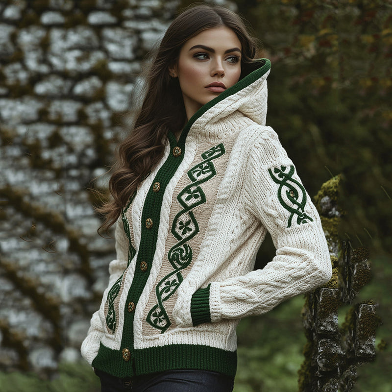 Klassisch gestaltete Pullover