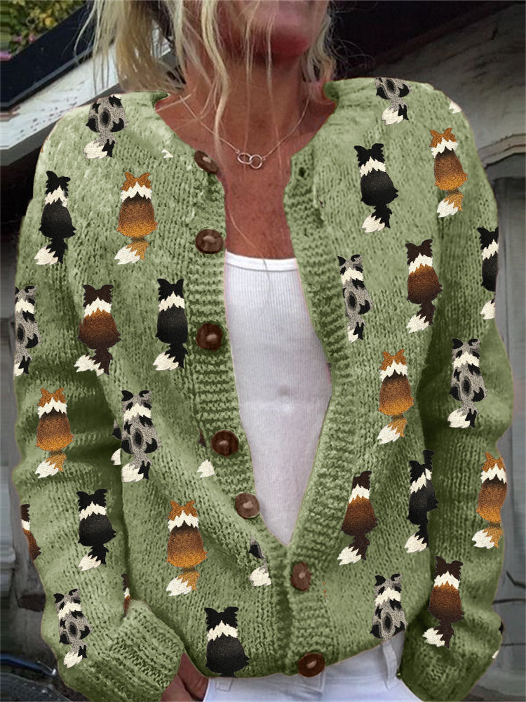 Klassisch gestaltete Strickjacke