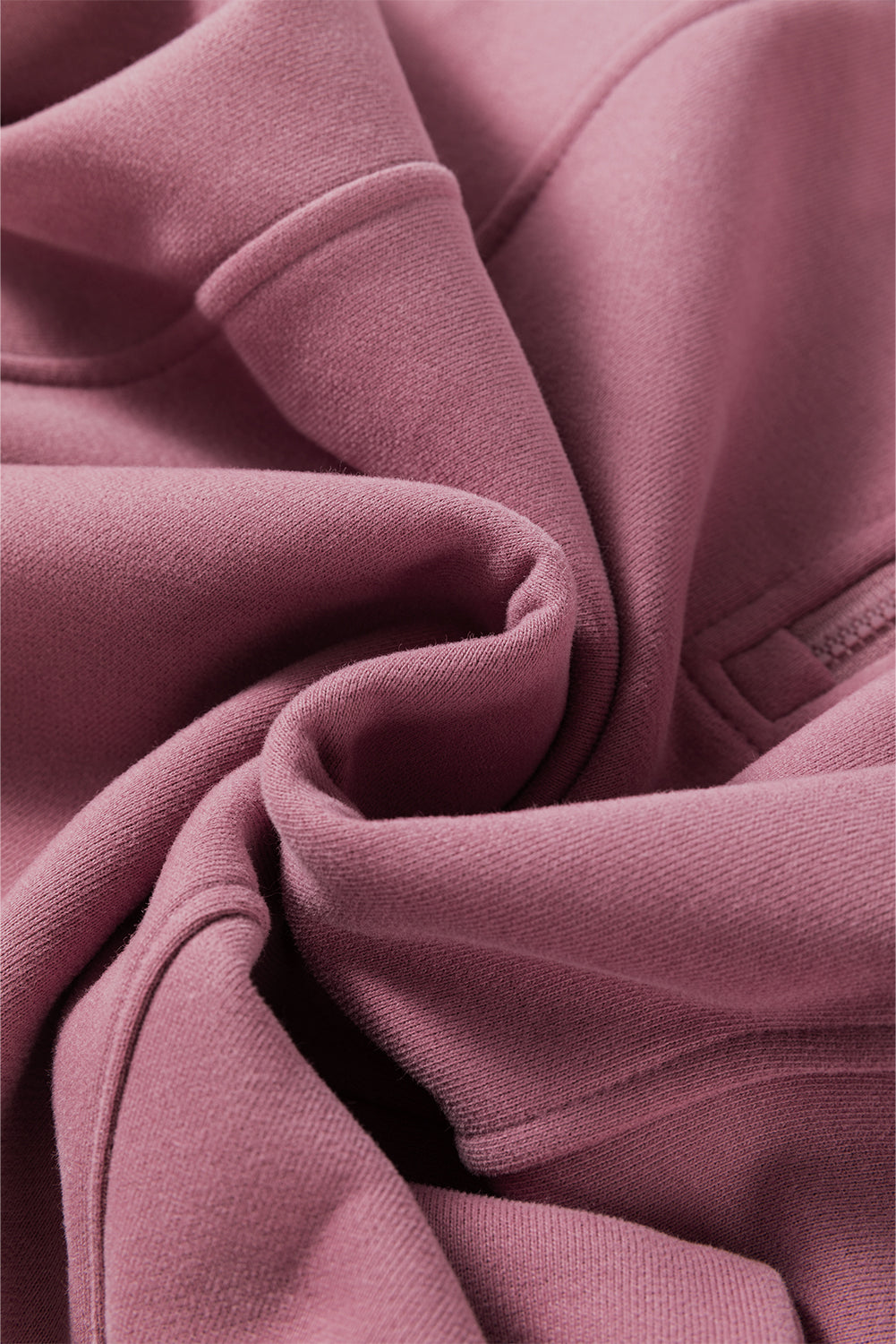 Klassisch gestaltete Pullover