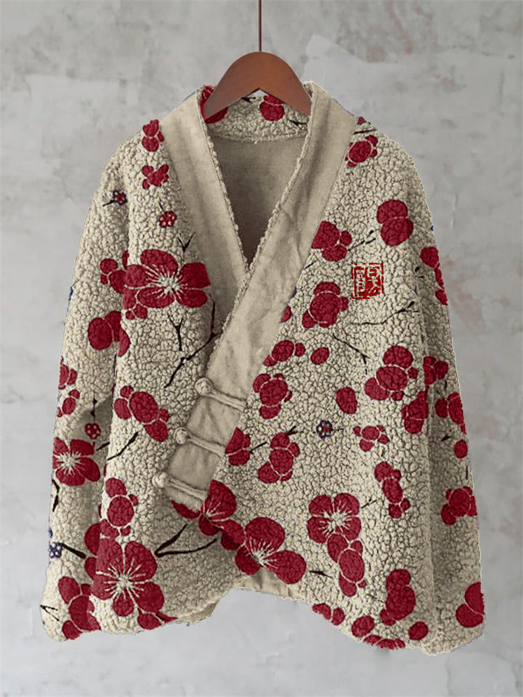Klassisch designte Strickjacke